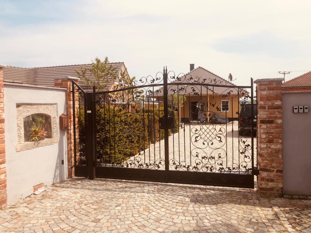 Ferienwohnung Altes Gewölbe Elsterheide Exterior foto